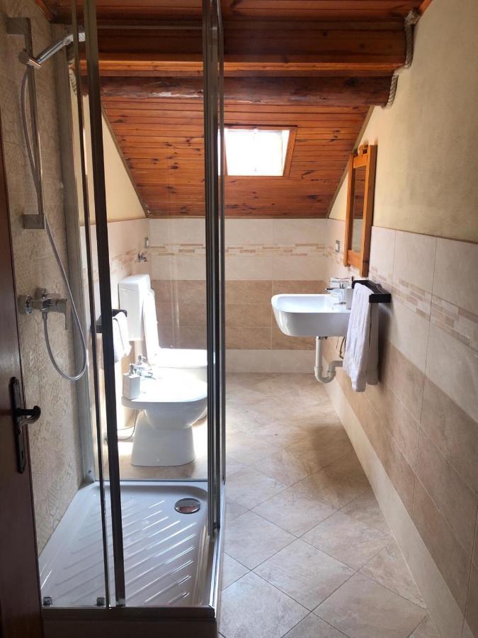 La Mansarda Di Casa Vacanze La Vite Bordogna Ngoại thất bức ảnh