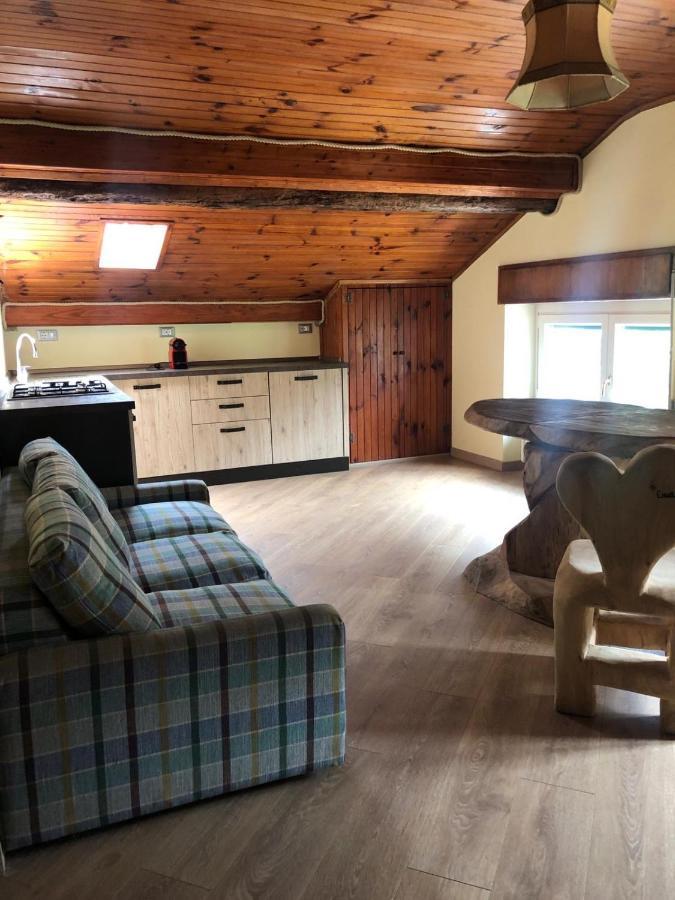 La Mansarda Di Casa Vacanze La Vite Bordogna Ngoại thất bức ảnh